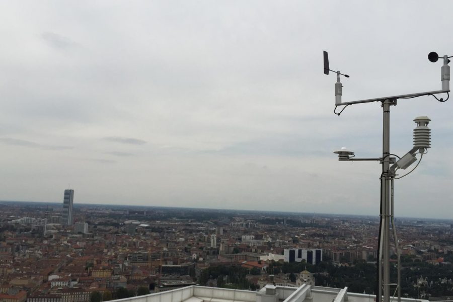 New weather station on UNICREDIT tower in Milano